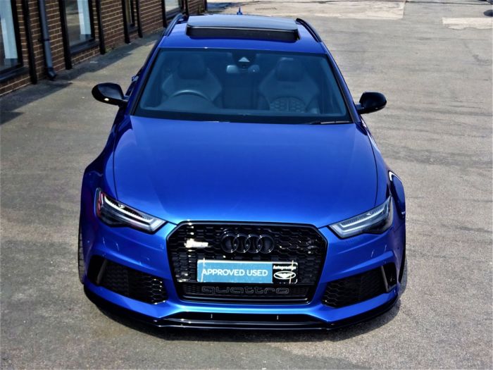 Audi RS6 4.0T FSI Quattro Performance AKRAPOVIC MASSIVE SPEC 67 REG LOW MILEAGE OVER 10K EXTRAS Estate Petrol Sepang Blue Pearl Effect