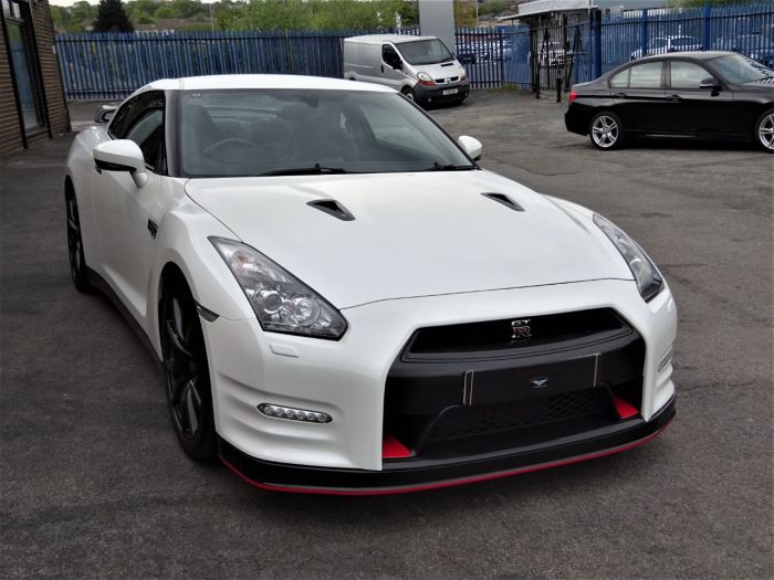 Nissan GT-R 3.8 NISMO STYLING DIAMOND WHITE RECARO EDITION CARBON FIBRE UPGRADES 650 BHP BY AC SPEEDTECH Coupe Petrol White