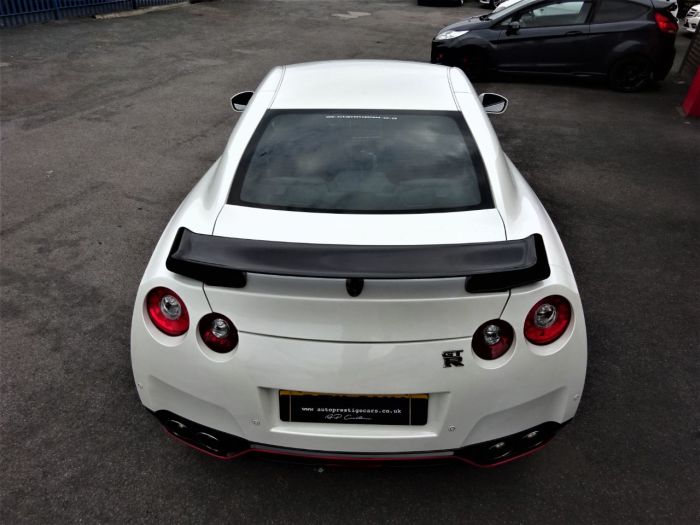 Nissan GT-R 3.8 NISMO STYLING DIAMOND WHITE RECARO EDITION CARBON FIBRE UPGRADES 650 BHP BY AC SPEEDTECH Coupe Petrol White
