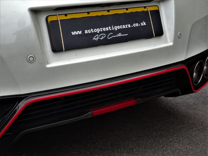 Nissan GT-R 3.8 NISMO STYLING DIAMOND WHITE RECARO EDITION CARBON FIBRE UPGRADES 650 BHP BY AC SPEEDTECH Coupe Petrol White