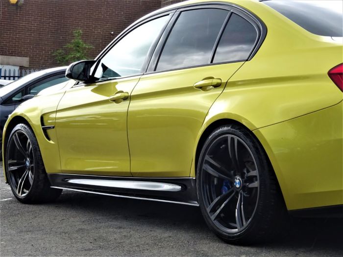 BMW M3 3.0 S-A WITH CARBON PACK RARE AUSTIN YELLOW LOW MILEAGE FBMWSH JUST SERVICED Saloon Petrol Yellow