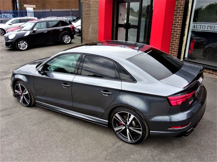 Audi RS3 2.5 TFSI RS 3 Quattro 4dr S Tronic WITH EXTRAS 68 REG AS NEW LOW MILEAGE CARBON AERO PACK Saloon Petrol Daytona Grey Pearl Effect