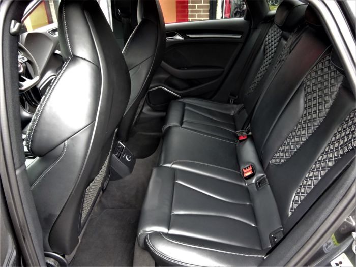 Audi RS3 2.5 TFSI RS 3 Quattro 4dr S Tronic WITH EXTRAS 68 REG AS NEW LOW MILEAGE CARBON AERO PACK Saloon Petrol Daytona Grey Pearl Effect