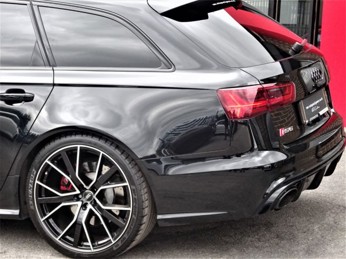 Audi RS6 4.0T FSI Quattro RS 6 Performance 5dr Tip Auto MYTHOS BLACK HUGH SPEC 1 OWNER Estate Petrol Black