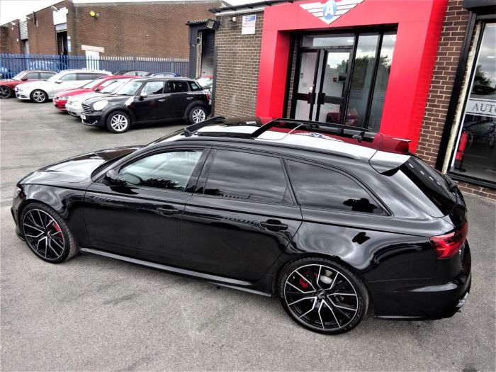 Audi RS6 4.0T FSI Quattro RS 6 Performance 5dr Tip Auto MYTHOS BLACK HUGH SPEC 1 OWNER Estate Petrol Black