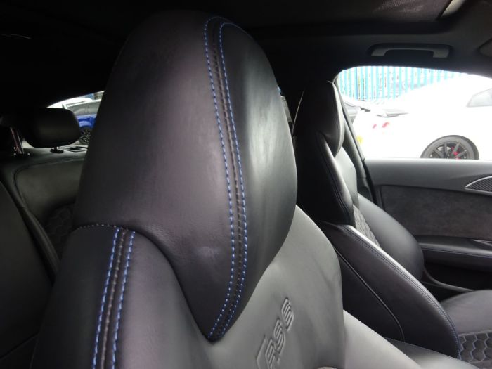 Audi RS6 4.0T FSI Quattro RS 6 Performance 5dr Tip Auto MYTHOS BLACK HUGH SPEC 1 OWNER Estate Petrol Black
