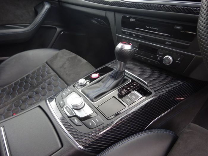 Audi RS6 4.0T FSI Quattro RS 6 Performance 5dr Tip Auto MYTHOS BLACK HUGH SPEC 1 OWNER Estate Petrol Black