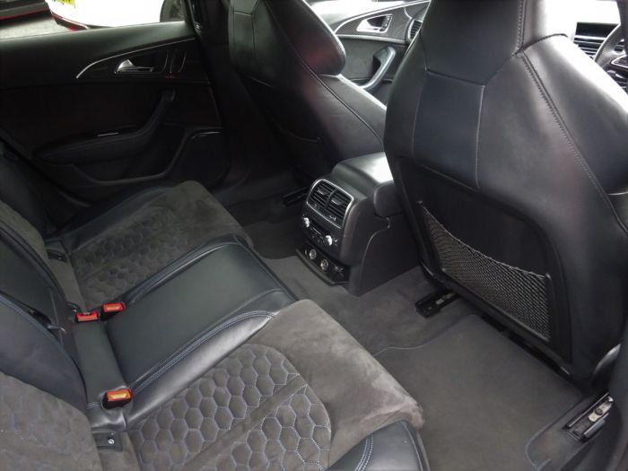 Audi RS6 4.0T FSI Quattro RS 6 Performance 5dr Tip Auto MYTHOS BLACK HUGH SPEC 1 OWNER Estate Petrol Black