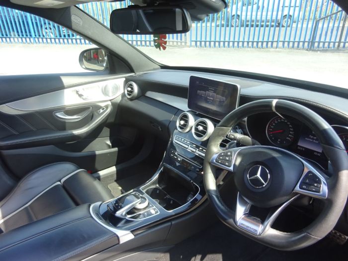 Mercedes-Benz C Class 4.0 C63 S Premium 4dr Auto WITH PAN ROOF JUST HAD 2500 SPENT AT MB Saloon Petrol White