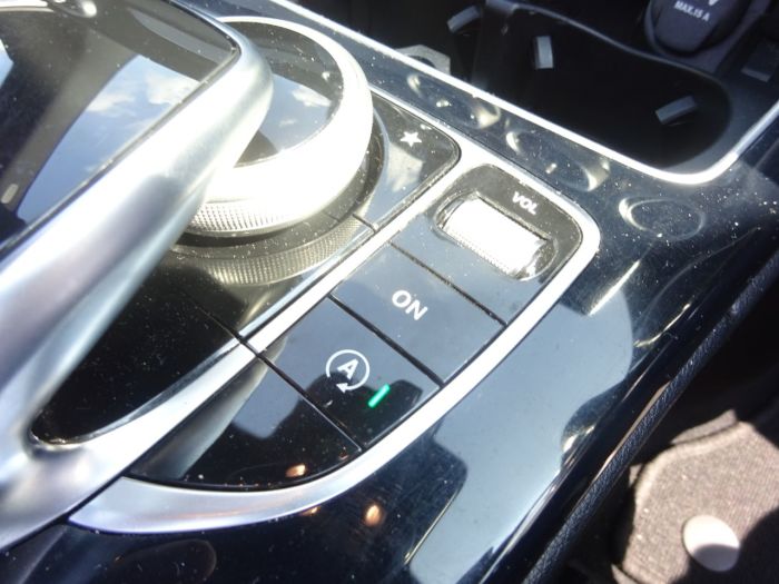 Mercedes-Benz C Class 4.0 C63 S Premium 4dr Auto WITH PAN ROOF JUST HAD 2500 SPENT AT MB Saloon Petrol White