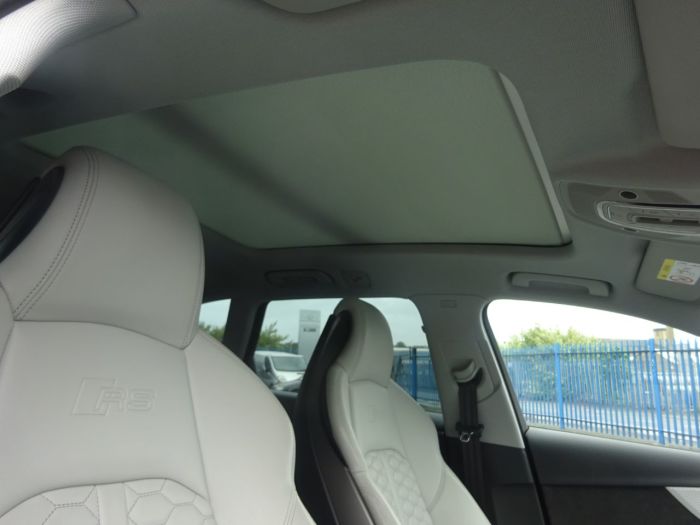 Audi RS4 2.9 TFSI Quattro HUGH SPECIFICATION PAN ROOF BANG OLUFSEN BUCKETS 360 CAMERAS ADAPTIVE CRUISE Estate Petrol Blue