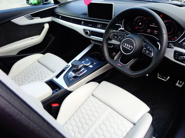 Audi RS4 2.9 TFSI Quattro HUGH SPECIFICATION PAN ROOF BANG OLUFSEN BUCKETS 360 CAMERAS ADAPTIVE CRUISE Estate Petrol Blue