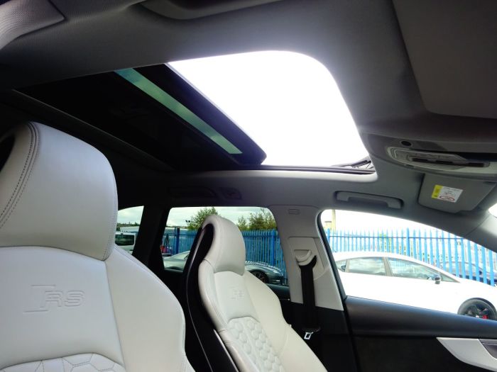 Audi RS4 2.9 TFSI Quattro HUGH SPECIFICATION PAN ROOF BANG OLUFSEN BUCKETS 360 CAMERAS ADAPTIVE CRUISE Estate Petrol Blue