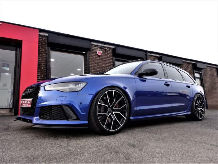 Audi RS6 4.0T FSI Quattro Performance AKRAPOVIC MASSIVE SPEC 67 REG LOW MILEAGE OVER 10K EXTRAS Estate Petrol Sepang Blue Pearl Effect