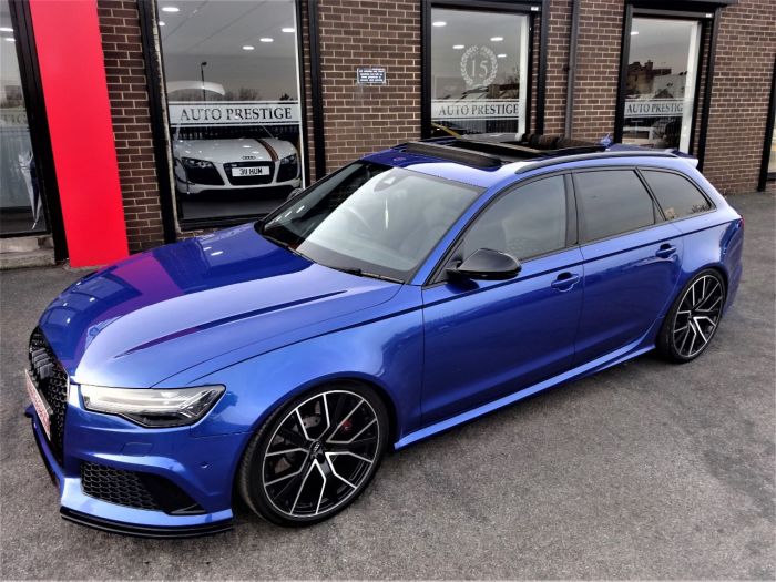 Audi RS6 4.0T FSI Quattro Performance AKRAPOVIC MASSIVE SPEC 67 REG LOW MILEAGE OVER 10K EXTRAS Estate Petrol Sepang Blue Pearl Effect