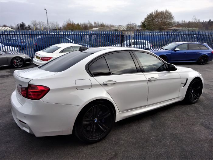 BMW M3 3.0 M3 4dr DCT HUGH SPEC 1 OWNER FROM NEW MINERAL WHITE Saloon Petrol White