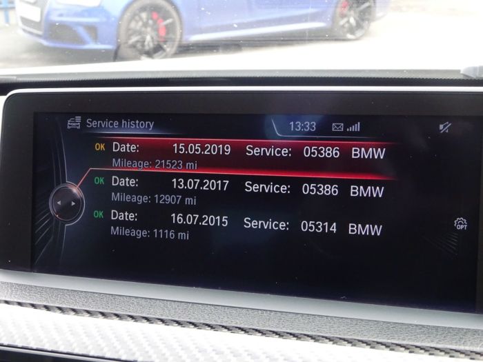 BMW M3 3.0 M3 4dr DCT HUGH SPEC 1 OWNER FROM NEW MINERAL WHITE Saloon Petrol White