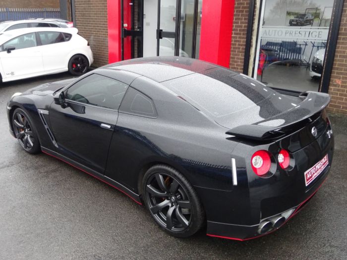 Nissan GT-R 3.8 Black Edition 2dr Auto THOUSANDS SPENT MASSIVE HISTORY FILE XX GTR PLATE INCLUDED Coupe Petrol Black