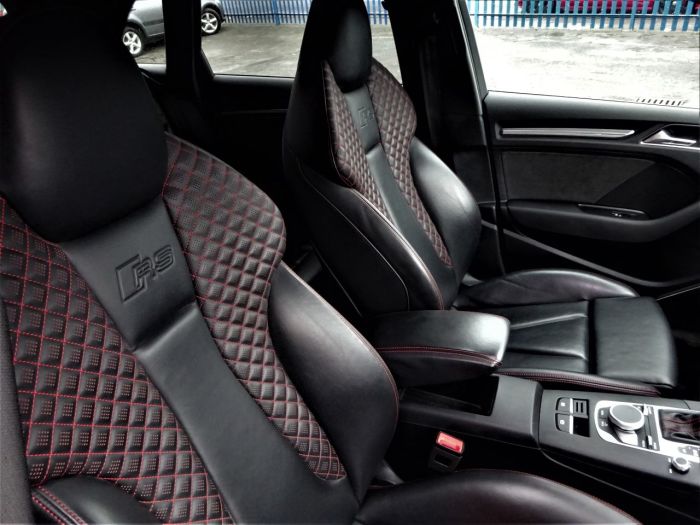Audi RS3 2.5 Quattro 5dr S Tronic NARDO GREY HUGH SPEC PAN ROOF RED STITCHED BUCKET LEATHER SPORTS EXHAUSTS Hatchback Petrol Grey