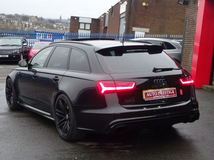Audi RS6 4.0T FSI Quattro 5dr Tip Auto LOW MILEAGE 2 OWNERS PAN ROOF STEALTH PACK Estate Petrol Black