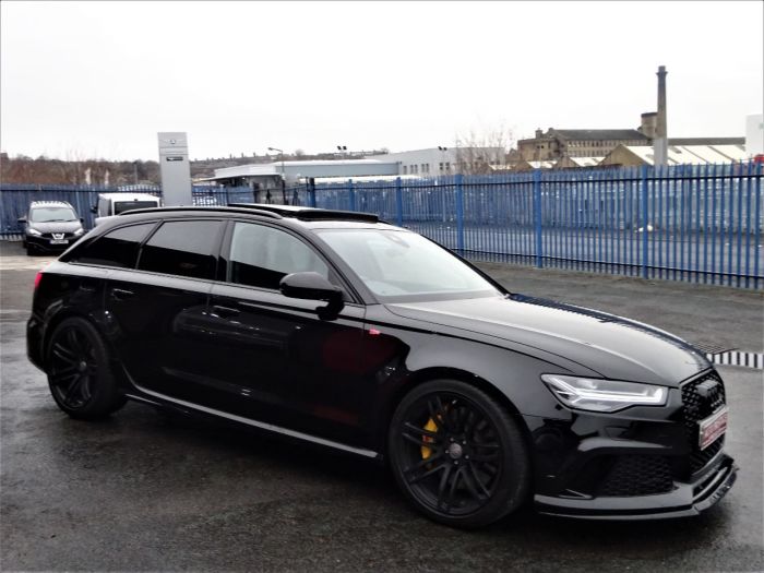 Audi RS6 4.0T FSI Quattro 5dr Tip Auto LOW MILEAGE 2 OWNERS PAN ROOF STEALTH PACK Estate Petrol Black