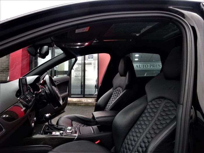Audi RS6 4.0T FSI Quattro 5dr Tip Auto LOW MILEAGE 2 OWNERS PAN ROOF STEALTH PACK Estate Petrol Black