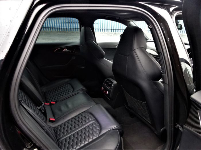 Audi RS6 4.0T FSI Quattro 5dr Tip Auto LOW MILEAGE 2 OWNERS PAN ROOF STEALTH PACK Estate Petrol Black